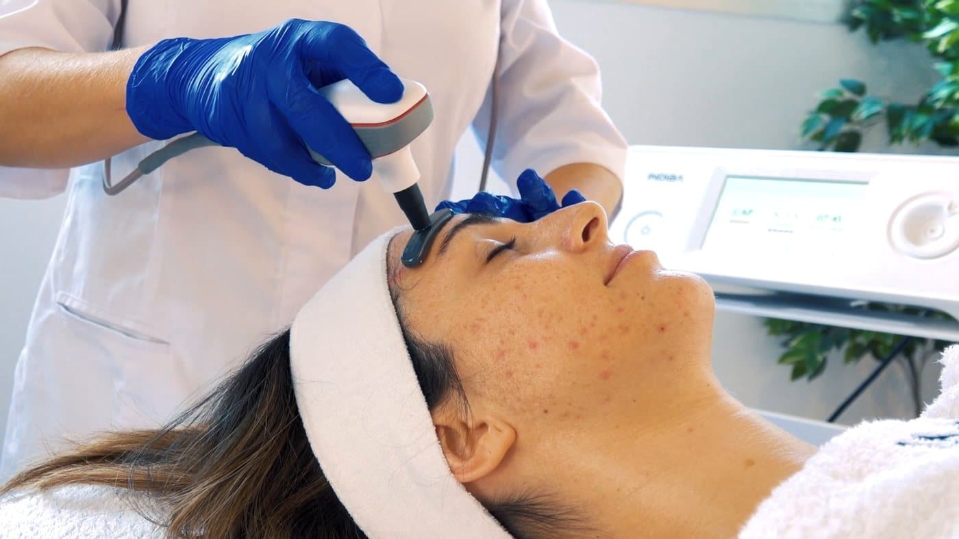 Tratamiento INDIBA Facial con radiofrecuencia INDIBA Deep Beauty Tratamiento INDIBA Facial con radiofrecuencia INDIBA Deep Beauty